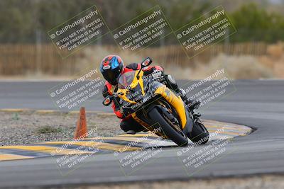 media/Jan-15-2023-SoCal Trackdays (Sun) [[c1237a034a]]/Turn 3 (1115am)/